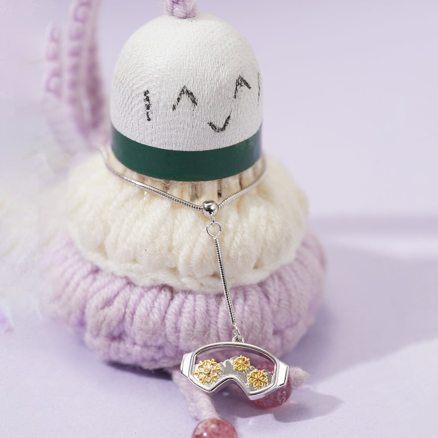 Collier avec pendentif volant de badminton HEBE et chaîne croisée réglable
