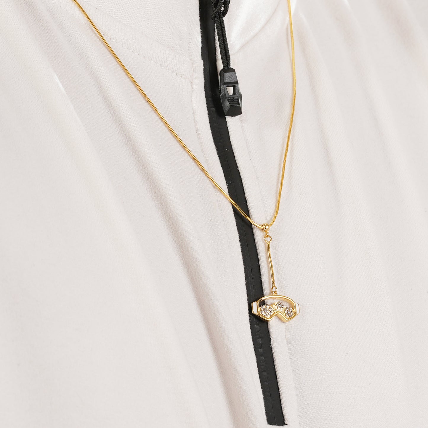 Collier avec pendentif volant de badminton HEBE et chaîne croisée réglable