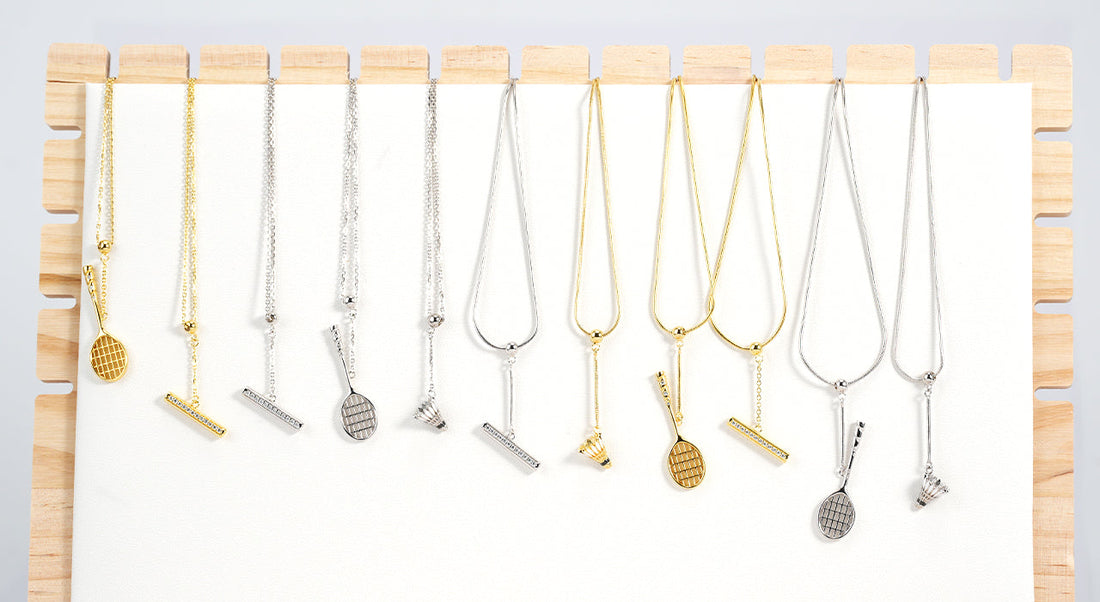 Top 6 Gift Ideas for Badminton Lovers